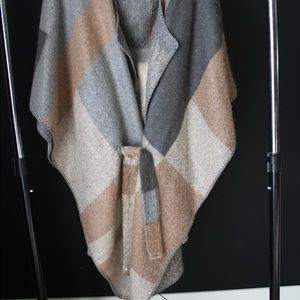 Wool belted shawl